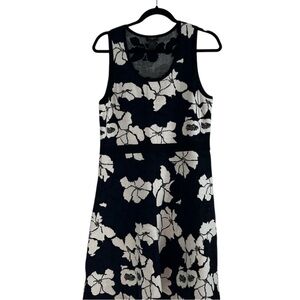 Ann Taylor Women's Sweater Dress Sleeveless Blue White Black Floral Size LP EUC